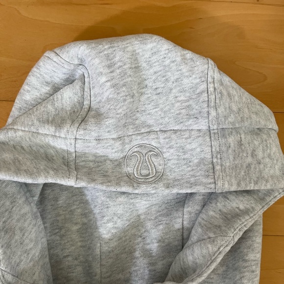 Lululemon Scuba Jacket Full Zip - Picture 5 of 5